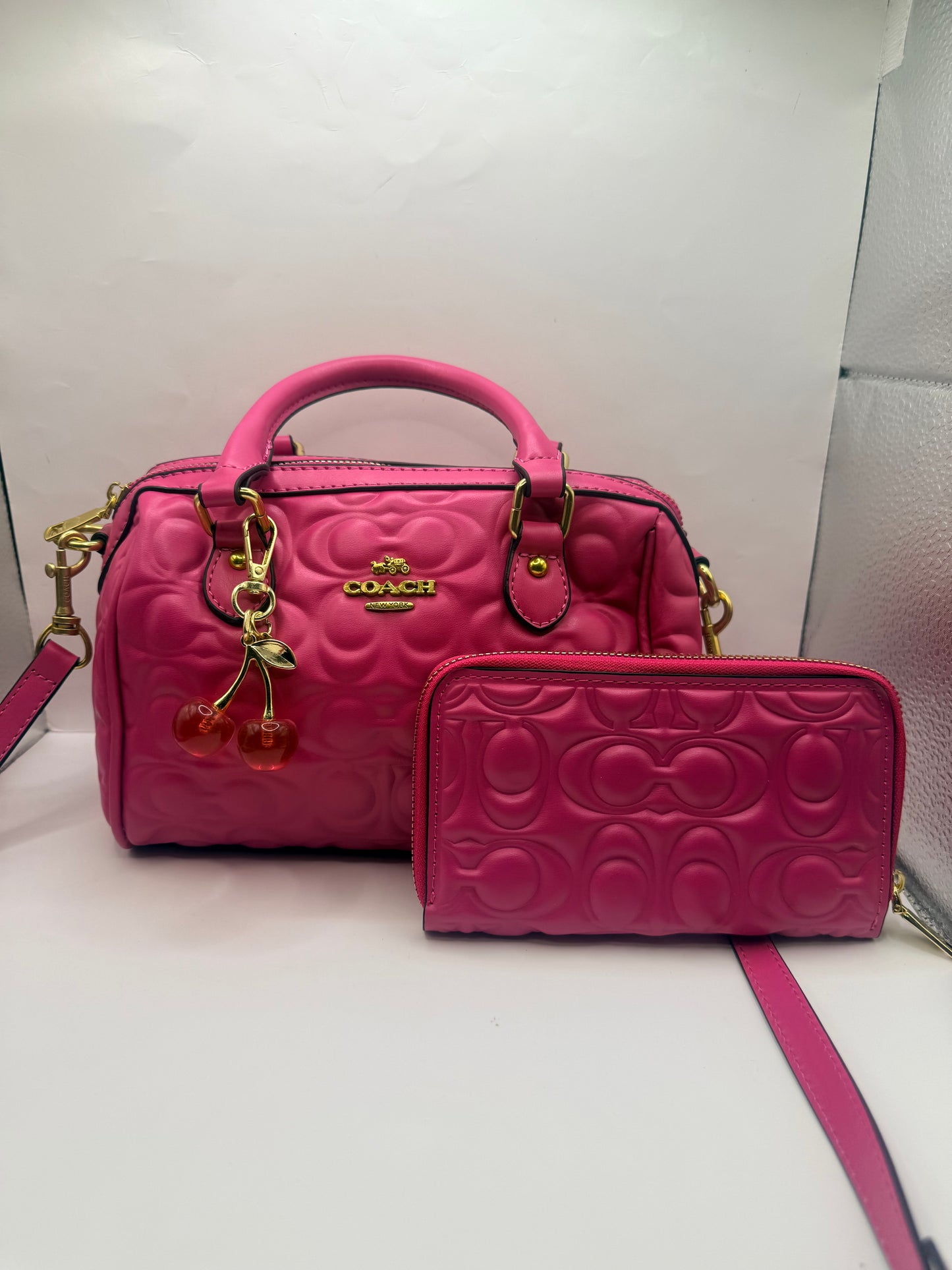 Coach Duffle Bag w/wallet