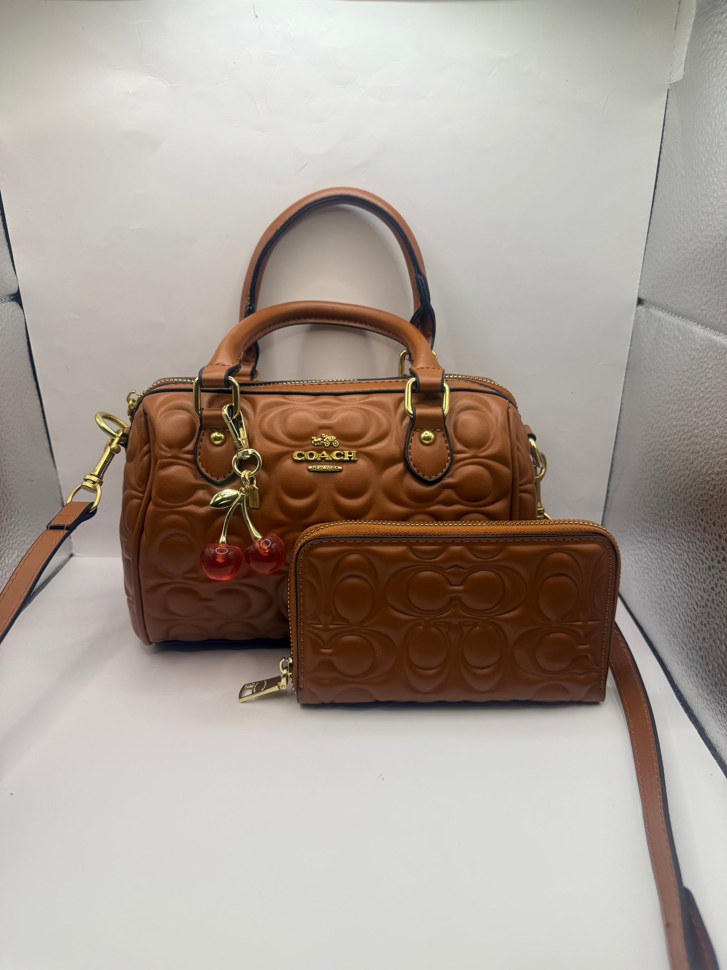 Coach Duffle Bag w/wallet