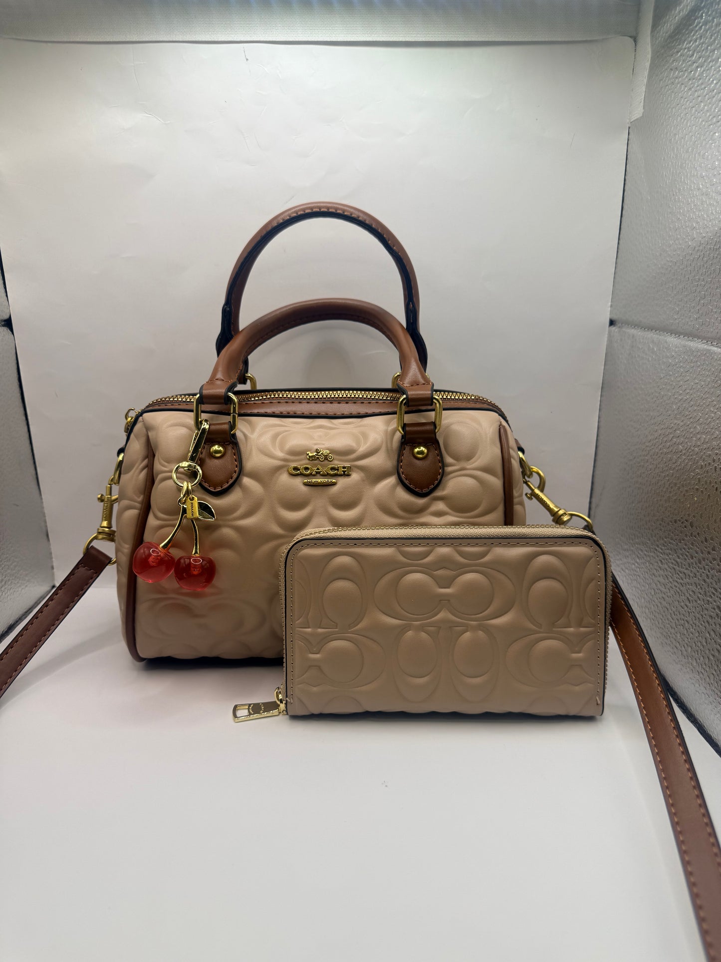 Coach Duffle Bag w/wallet