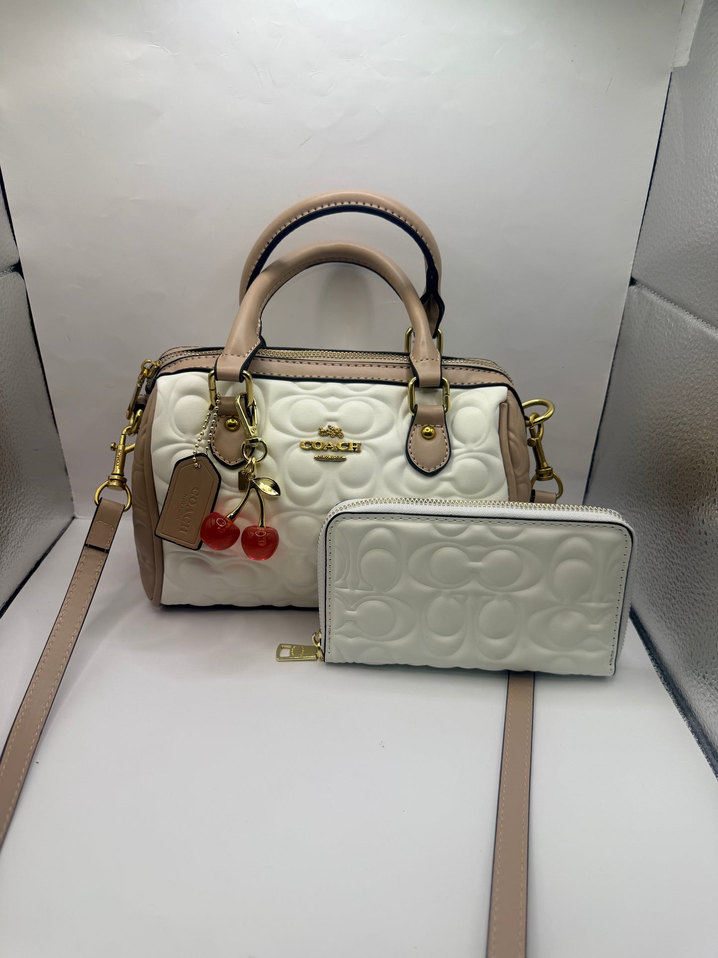 Coach Duffle Bag w/wallet